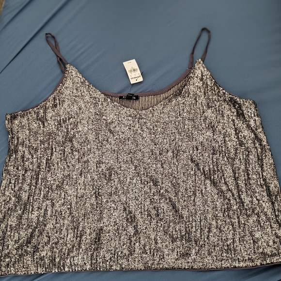 Express Sequin V-Neck Cami - Picture 2 of 4